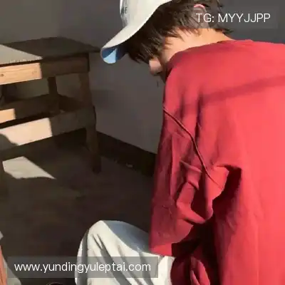 郜崧蒙